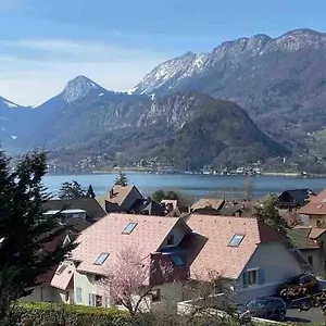  Appartement Duplex Vue Lac Et Montagne à
