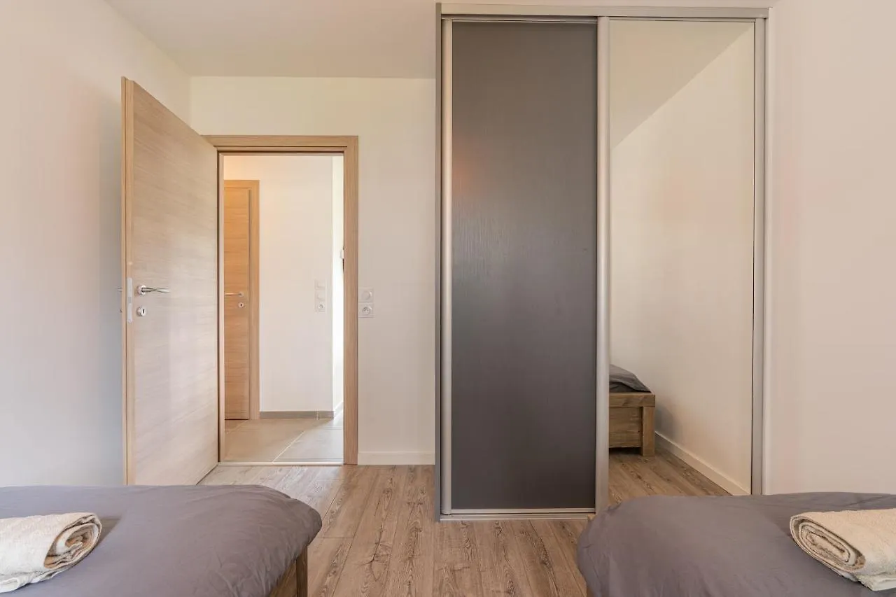 Apartment Talloires Village, Lac D'Annecy, Residence Recente 4 Etoiles